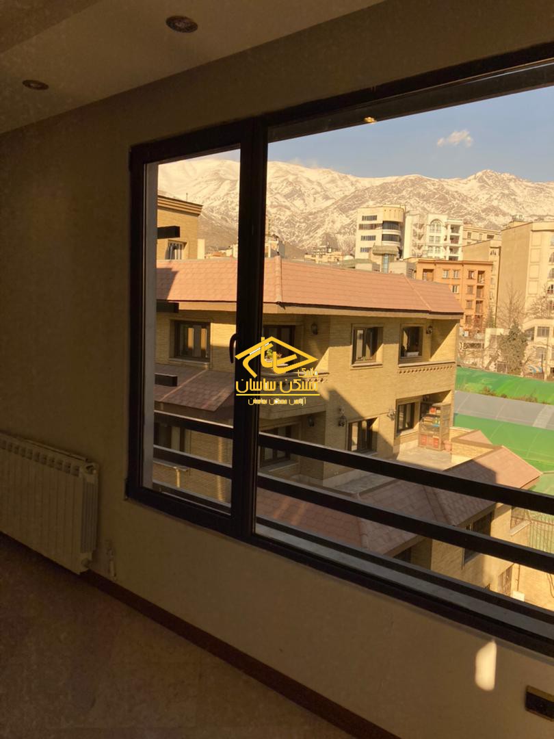 رهن آپارتمان در محموديه ١٣٠ متر ٣ خواب كم واحد خوش نقشه ٨ ساله دسترسي عالي