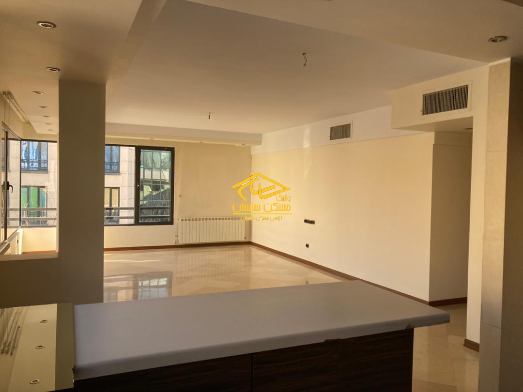 رهن آپارتمان در محموديه ١٣٠ متر ٣ خواب كم واحد خوش نقشه ٨ ساله دسترسي عالي