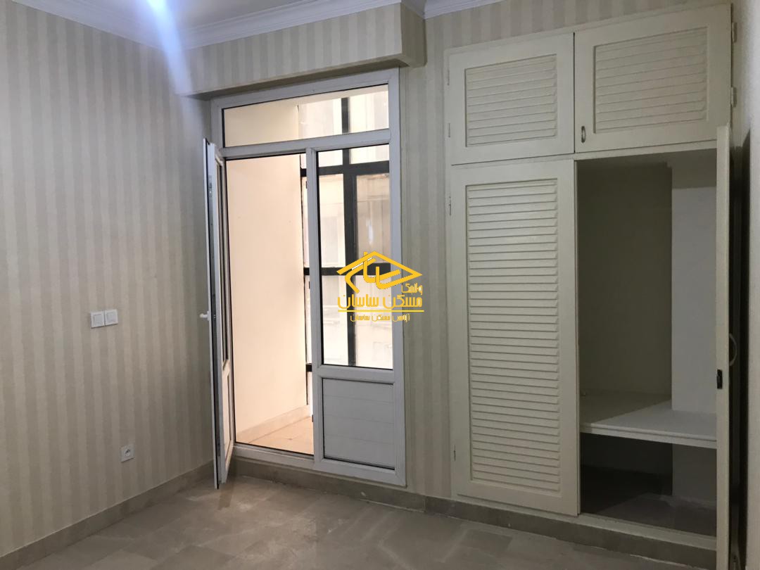 اجاره آپارتمان در دركه ١٣٥ متر ٣ خواب خوش نقشه فول امكانات ويو بي نظير در مجتمع كوهستان