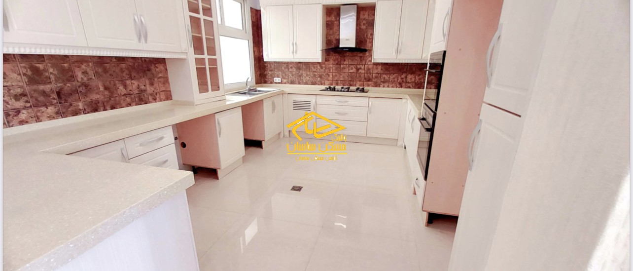 اجاره آپارتمان در الهيه ٢٠٠ متر ٣ خواب خوش نقشه فول امكانات نوساز در طبقه هفتم عمارت افرا