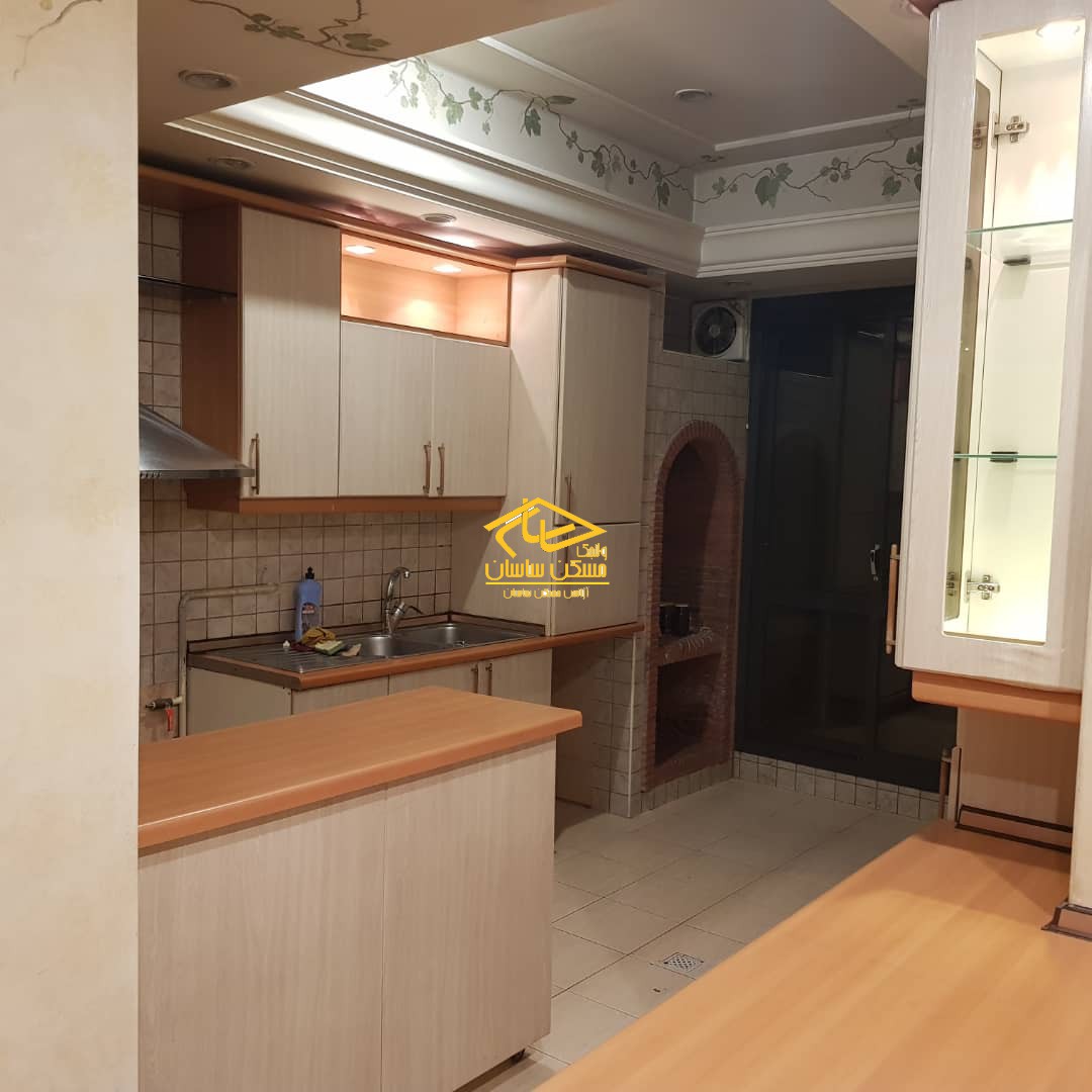 اجاره آپارتمان در فرشته ١٦١ متر ٣ خواب خوش نقشه فول امكانات بازسازي شده در خيابان تختي