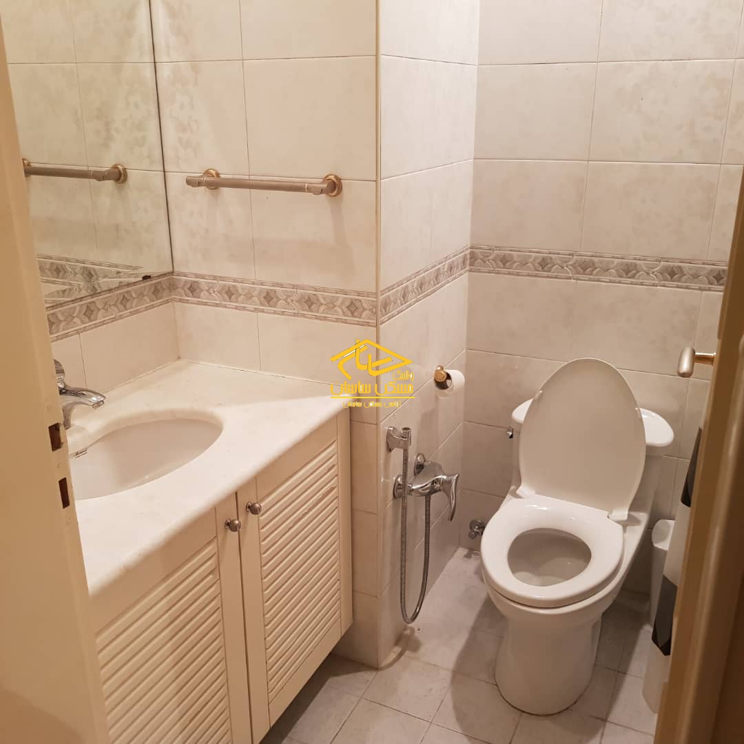 اجاره آپارتمان در فرشته ١٦١ متر ٣ خواب خوش نقشه فول امكانات بازسازي شده در خيابان تختي