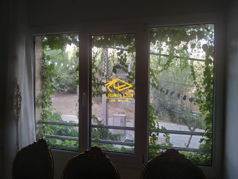 فروش آپارتمان در دركه ١٥٢ متر ٣ خواب ٥ ساله خوش نقشه در خيابان كوهسار