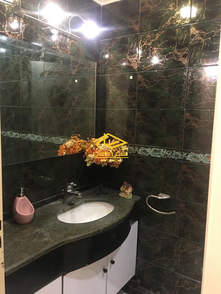 رهن آپارتمان در اوين ١٩٠ متر ٣ خواب خوش نقشه تكواحدي كم واحد در خيابان هشترودي