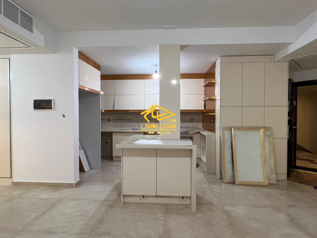 رهن آپارتمان در فرشته ١٣٠ متر ٢ خواب فول بازسازي شده خوش نقشه در خيابان تختي