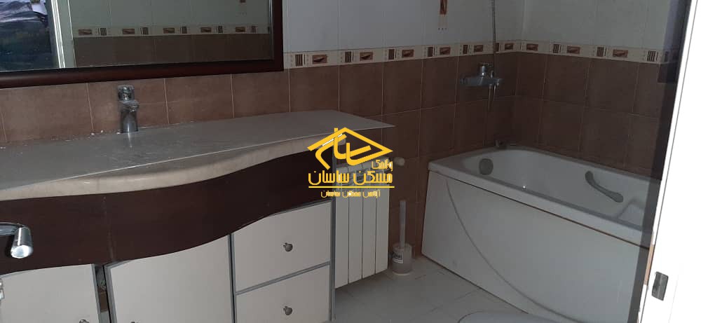 اجاره آپارتمان در الهيه ٢٥٠ متر ٣ خواب فول امكانات ويو بي نظير تراس قابل چيدمان طبقه دوازدهم در برج پيراميد صحرا