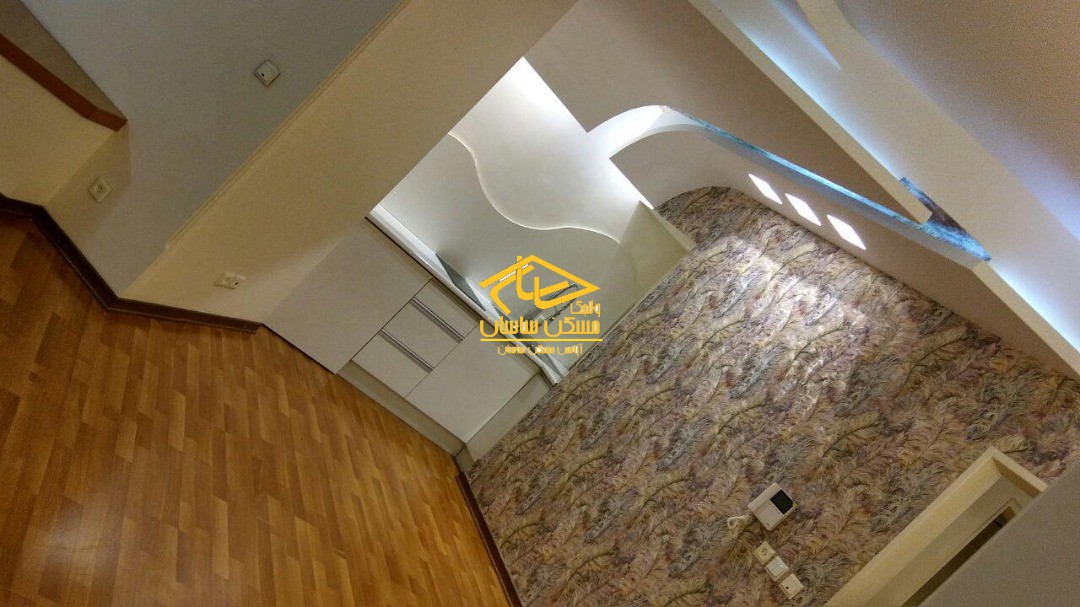 اجاره آپارتمان در الهيه ٢٥٥ متر ٣ خواب خوش نقشه فول امكانات ويو مشجر بسيار تميز فرعي دنج دسترسي عالي