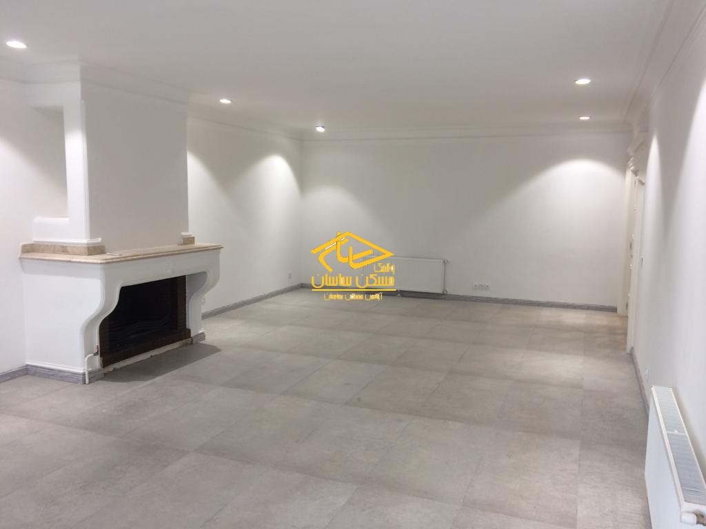 اجاره آپارتمان ويلا در فرشته ٢٥٠ متر ٣ خواب بازسازي شده خوش نقشه در خيابان آناهيتا