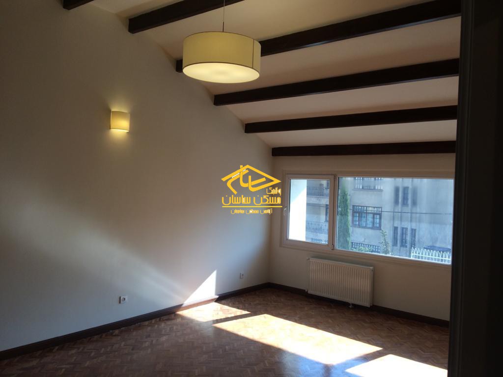 اجاره آپارتمان ويلا در فرشته ٢٥٠ متر ٣ خواب بازسازي شده خوش نقشه در خيابان آناهيتا