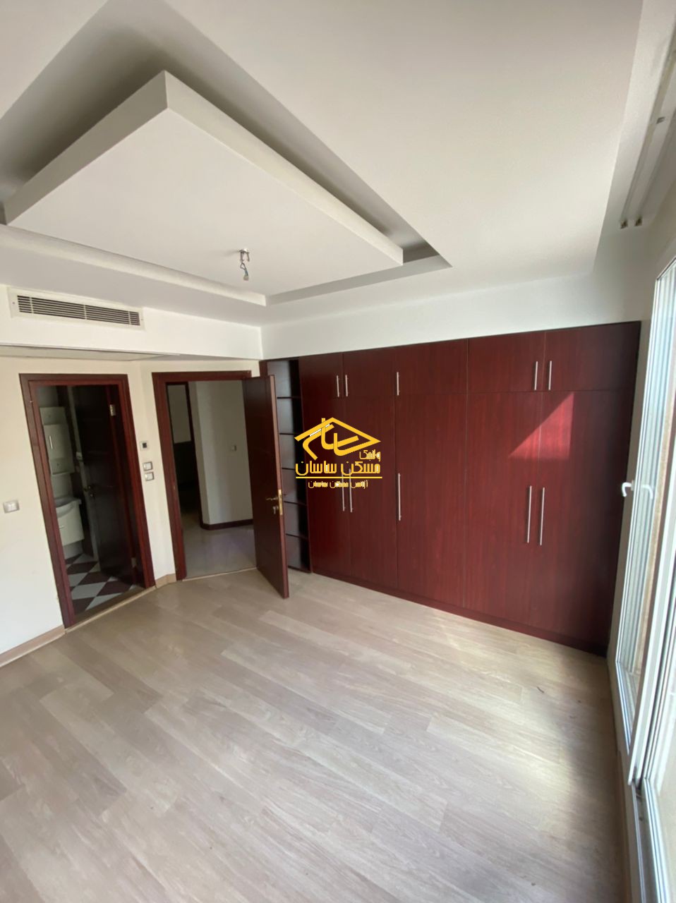 اجاره آپارتمان در الهيه ١٦٢ متر ٣ خواب خوش نقشه فول امكانات در ساختمان نگار