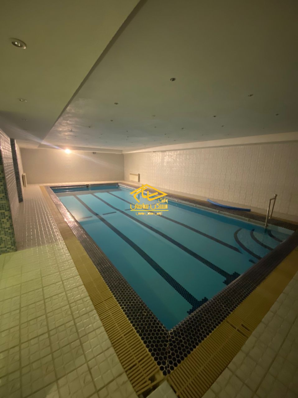 اجاره آپارتمان در الهيه ١٦٢ متر ٣ خواب خوش نقشه فول امكانات در ساختمان نگار