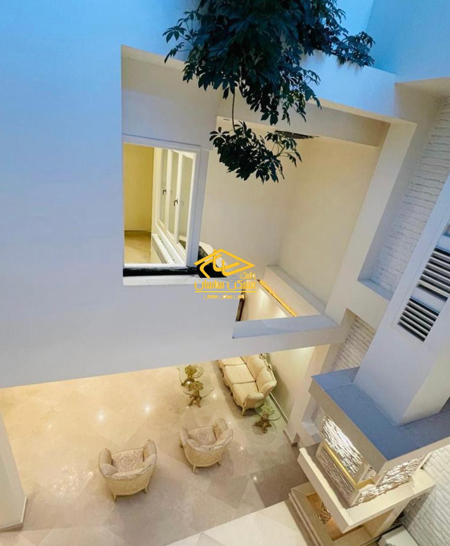 خريد ويلا در ولنجك ٢١٥ متر زمين ٤٦٢ متر بنا تريبلكس نوسازي شده لوكس دسترسي عالي