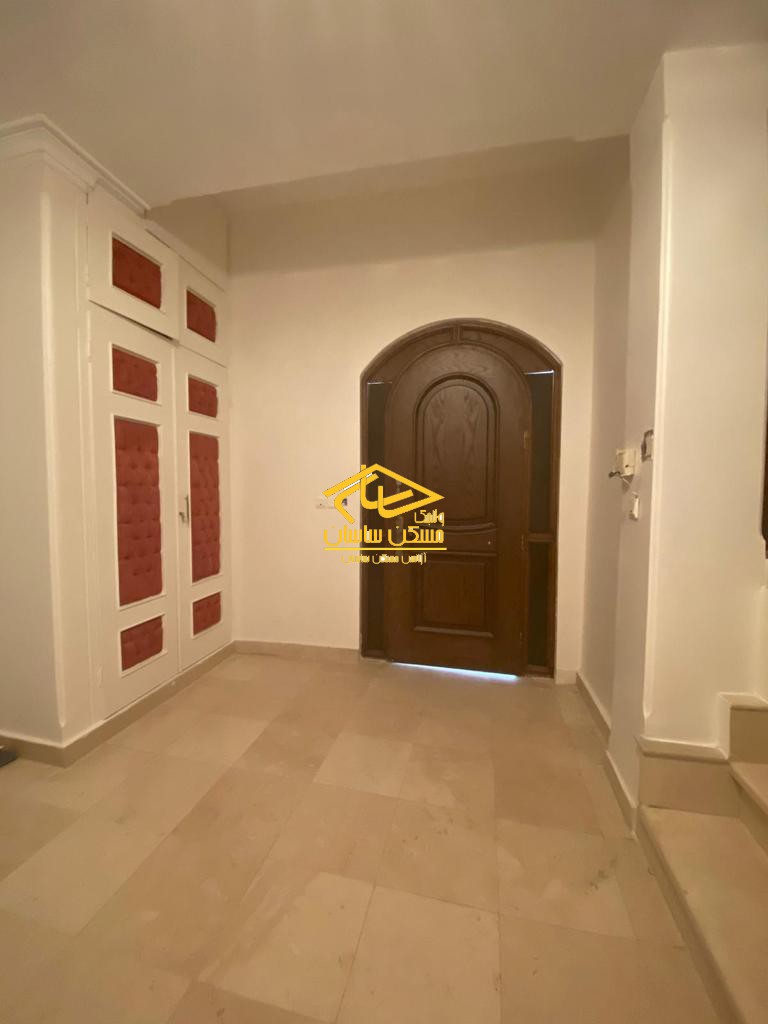 اجاره ويلا در اوين ٤٨٠ متر دوبلكس بازسازي شده خوش نقشه دسترسي عالي در خيابان هشترودي