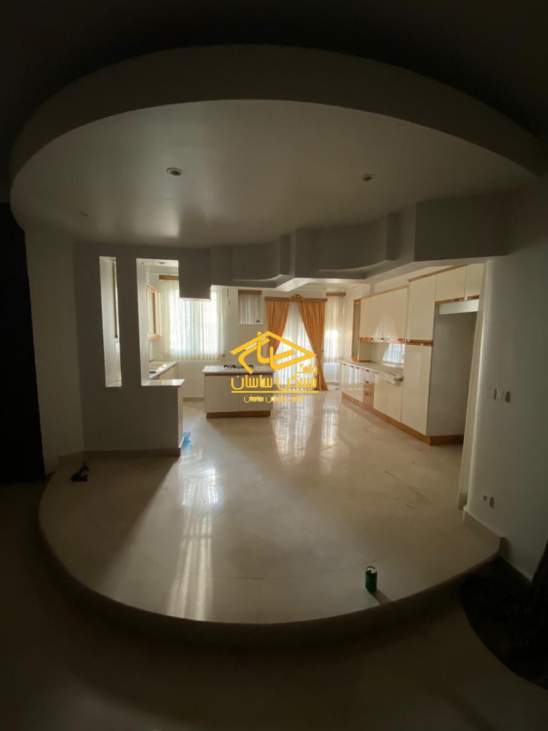 اجاره ويلا در اوين ٤٨٠ متر دوبلكس بازسازي شده خوش نقشه دسترسي عالي در خيابان هشترودي