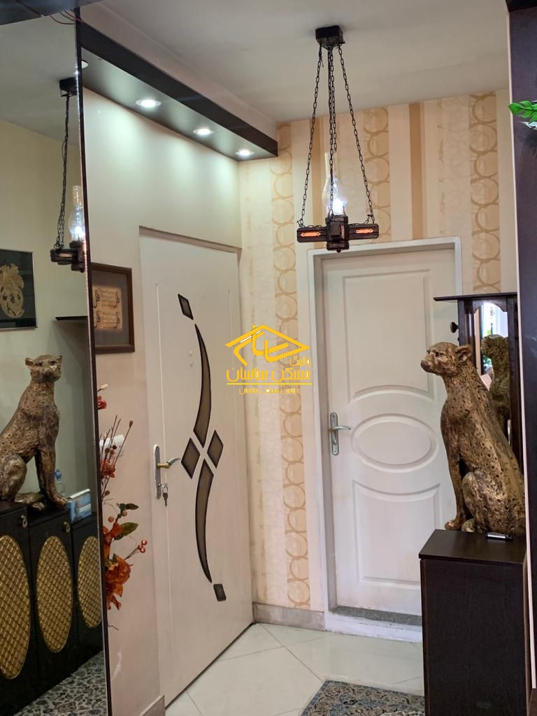 خريد آپارتمان در دركه ٩٨ متر ٢ خواب خوش نقشه بسيار تميز طبقات بالا ويو بي نظير در خيابان احمدپور