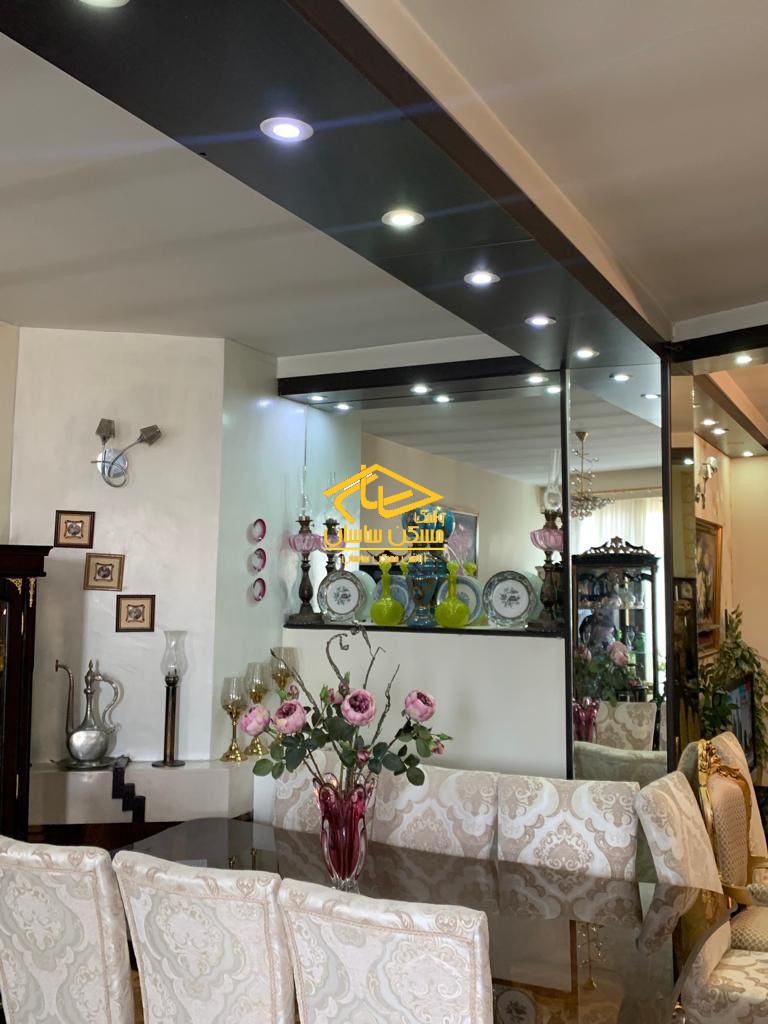 خريد آپارتمان در دركه ٩٨ متر ٢ خواب خوش نقشه بسيار تميز طبقات بالا ويو بي نظير در خيابان احمدپور