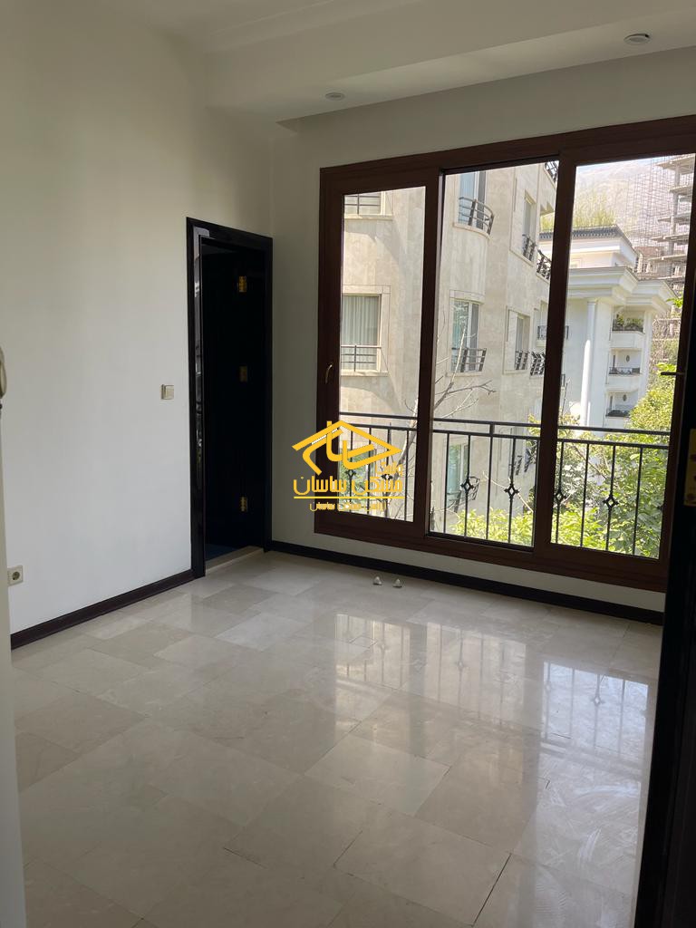 اجاره آپارتمان در فرشته ١٢٥ متر ٢ خواب خوش نقشه طبقات بالا ويو بي نظير در خيابان حسابي