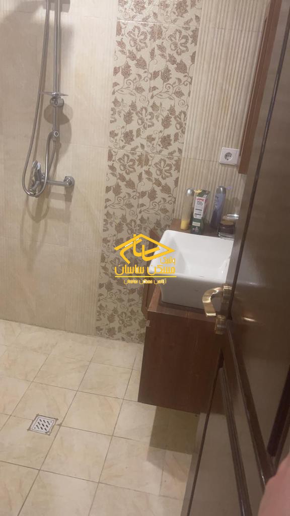 اجاره آپارتمان در دركه ١٧٥ متر ٣ خواب فول امكانات ويو بي نظير خوش نقشه دسترسي عالي تراس قابل چيدمان در خيابان سيزده چنار