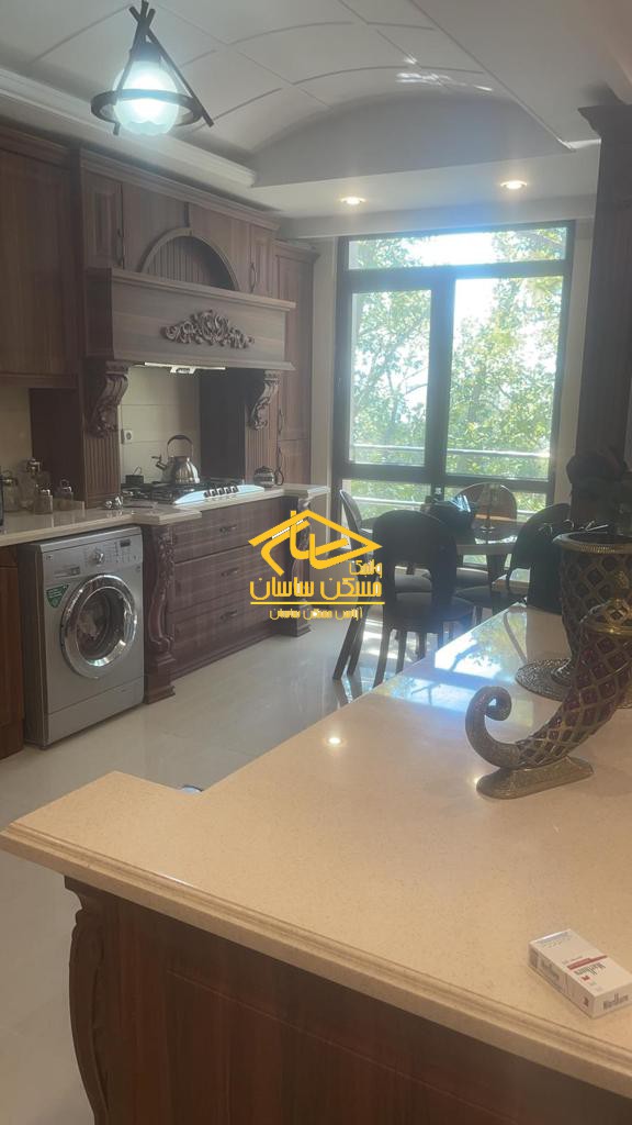 اجاره آپارتمان در دركه ١٧٥ متر ٣ خواب فول امكانات ويو بي نظير خوش نقشه دسترسي عالي تراس قابل چيدمان در خيابان سيزده چنار