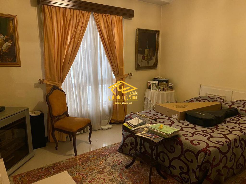 خريد آپارتمان در دركه ١٠٥ متر ٢ خواب خوش نقشه طبقات بالا بسيار تميز در ساختمان دنا