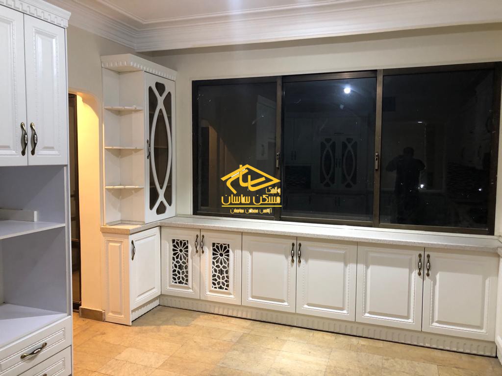 اجاره آپارتمان در الهيه ١٧٨ متر ٣ خواب بازسازي شده ٣ تراس خوش نقشه در خيابان مريم