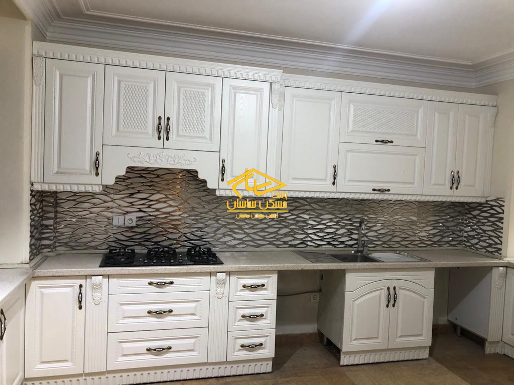 اجاره آپارتمان در الهيه ١٧٨ متر ٣ خواب بازسازي شده ٣ تراس خوش نقشه در خيابان مريم