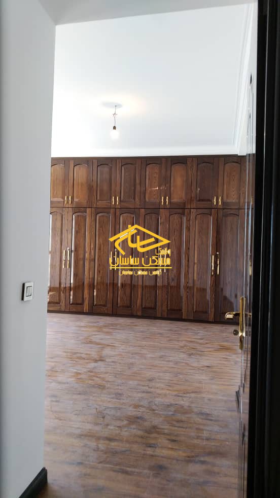 رهن آپارتمان در اوين ٢٠٣ متر ٣ خواب خوش نقشه طبقات بالا ويو بي نظير دسترسي عالي نوساز در خيابان كچويي