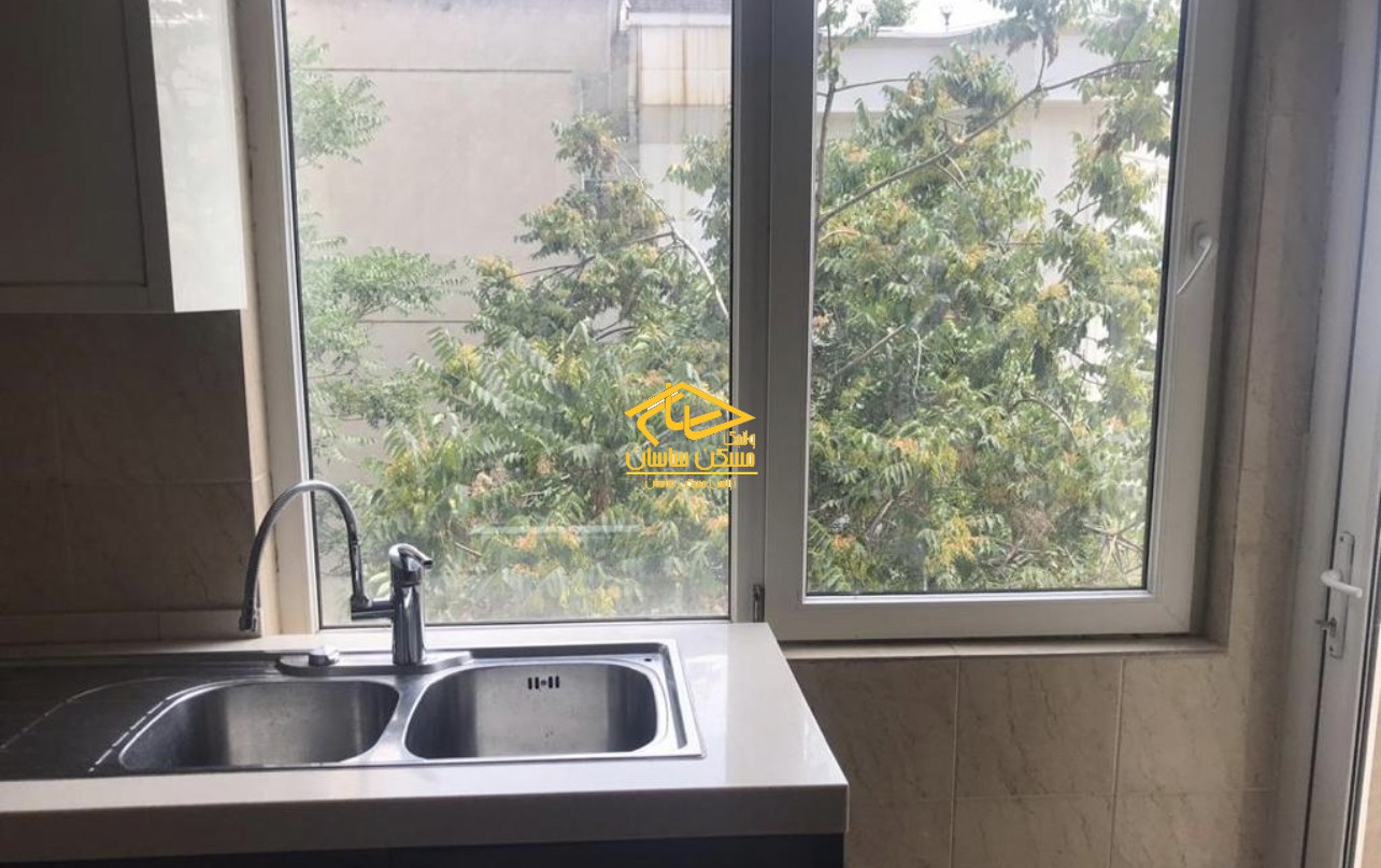 خريد آپارتمان در دركه ١٤٩ متر ٣ خواب خوش نقشه بسيار تميز فول امكانات ويو بي نظير در ساختمان نيلوفر