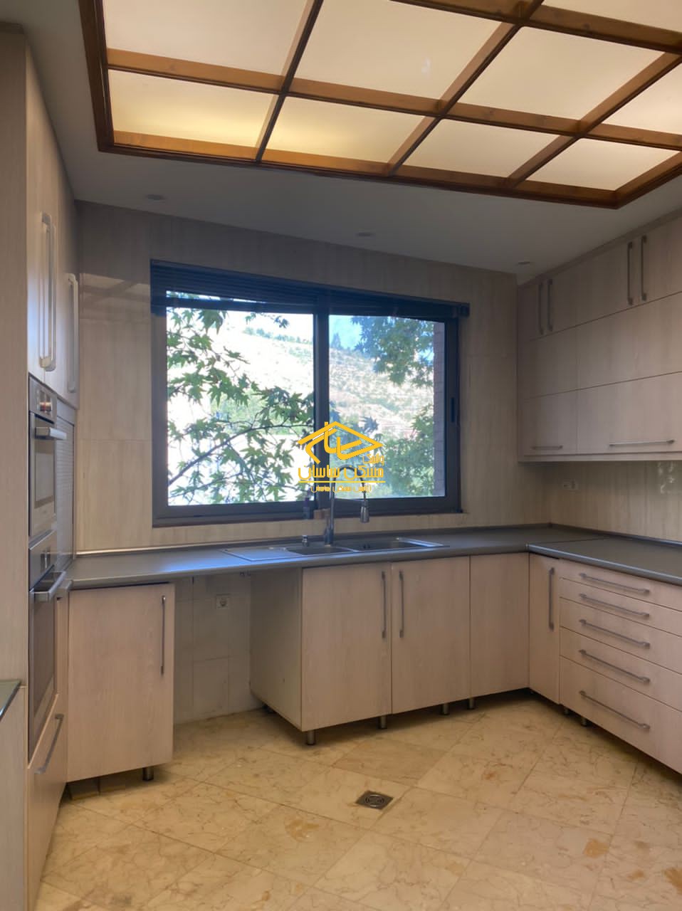 اجاره آپارتمان در دركه ٢١٠ متر ٣ خواب خوش نقشه فول امكانات ٢ پاركينگ طبقات بالا فول امكانات دسترسي عالي