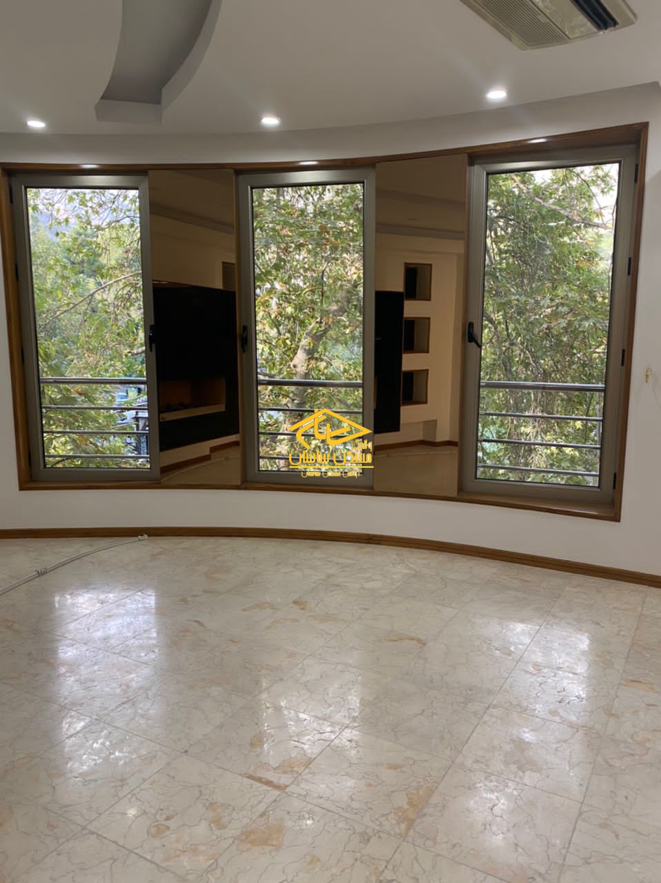 اجاره آپارتمان در دركه ٢١٠ متر ٣ خواب خوش نقشه فول امكانات ٢ پاركينگ طبقات بالا فول امكانات دسترسي عالي