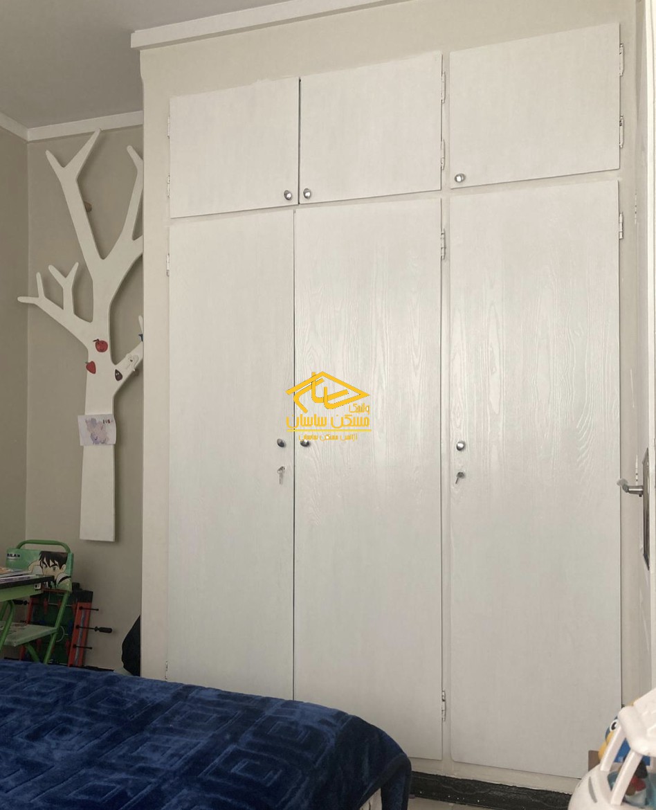 خريد آپارتمان در دركه ١٠٧ متر ٢ خواب خوش نقشه طبقات بالا ويو بي نظير بسيار تميز دسترسي عالي در ساختمان فانوس