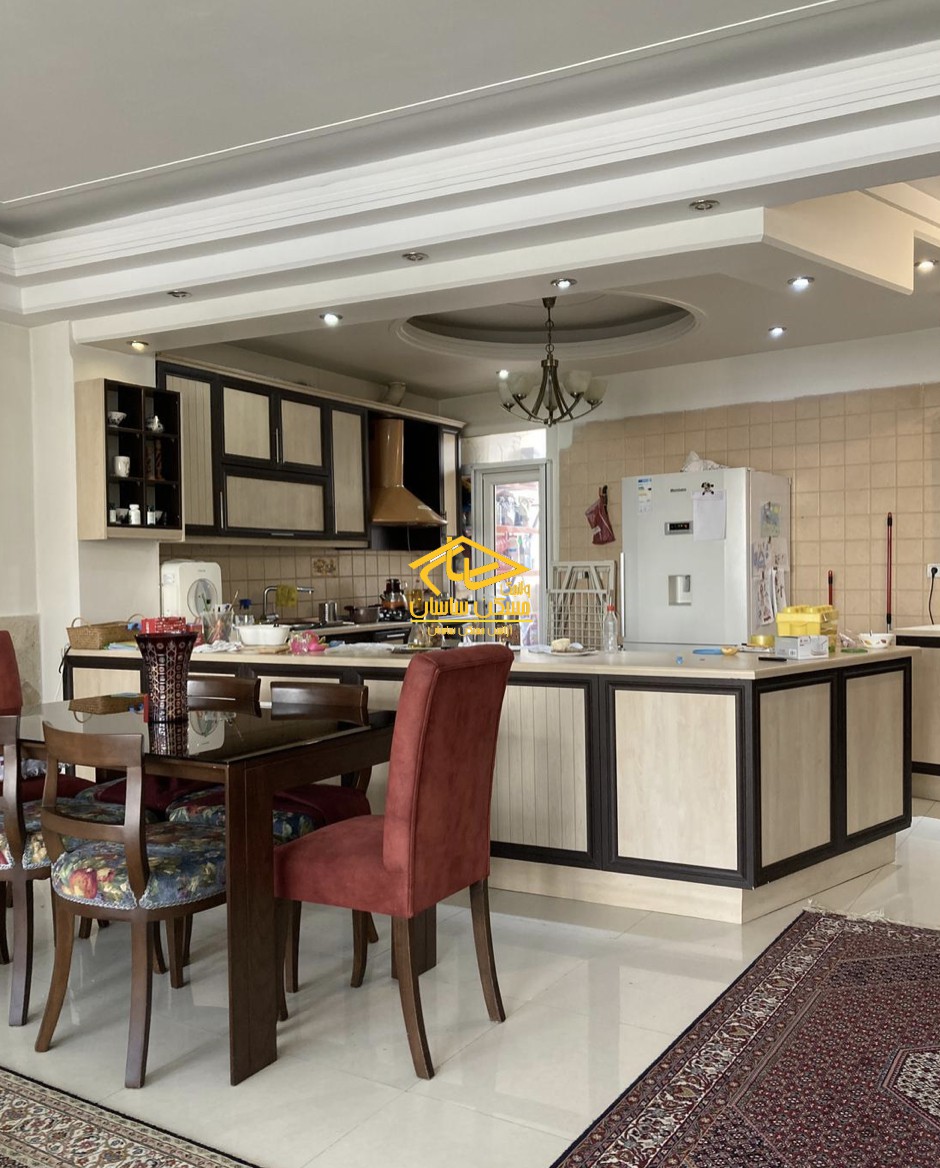 خريد آپارتمان در دركه ١٠٧ متر ٢ خواب خوش نقشه طبقات بالا ويو بي نظير بسيار تميز دسترسي عالي در ساختمان فانوس