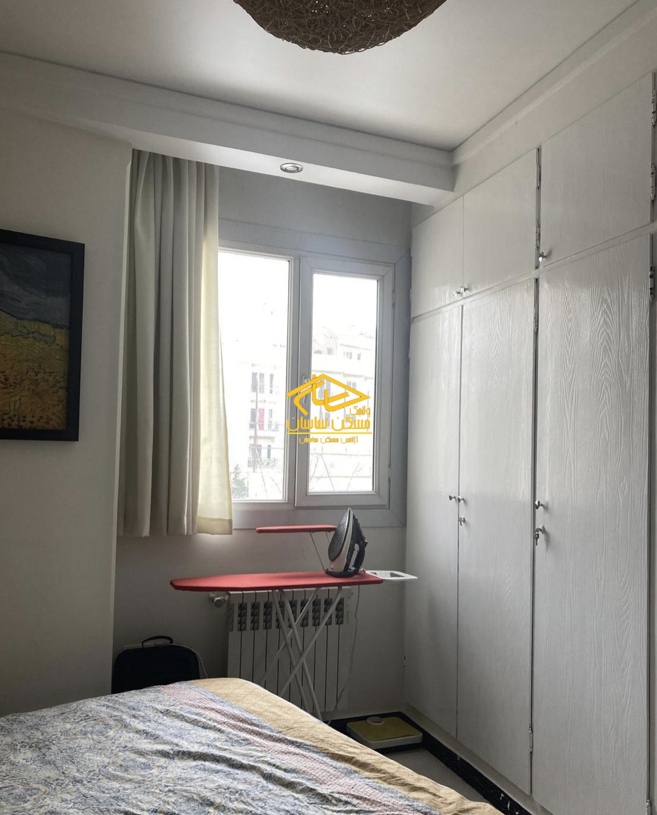 خريد آپارتمان در دركه ١٠٧ متر ٢ خواب خوش نقشه طبقات بالا ويو بي نظير بسيار تميز دسترسي عالي در ساختمان فانوس