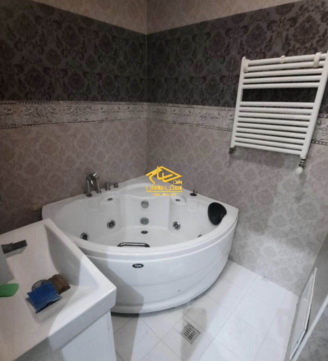 اجاره آپارتمان در اوين ١٦٠ متر ٢ خواب خوش نقشه فول امكانات دسترسي عالي در خيابان كيوان