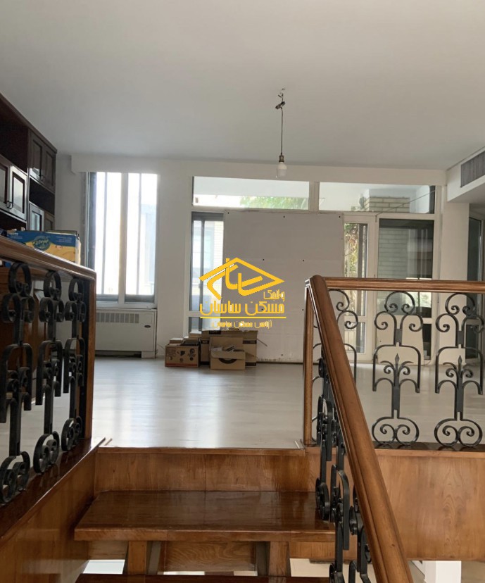 اجاره ويلا در فرشته ٣٥٠ متر بنا دوبلكس در ٧٠٠ متر زمين بازسازي شده شيك استخر روبار دسترسي عالي مناسب كار و سكونت