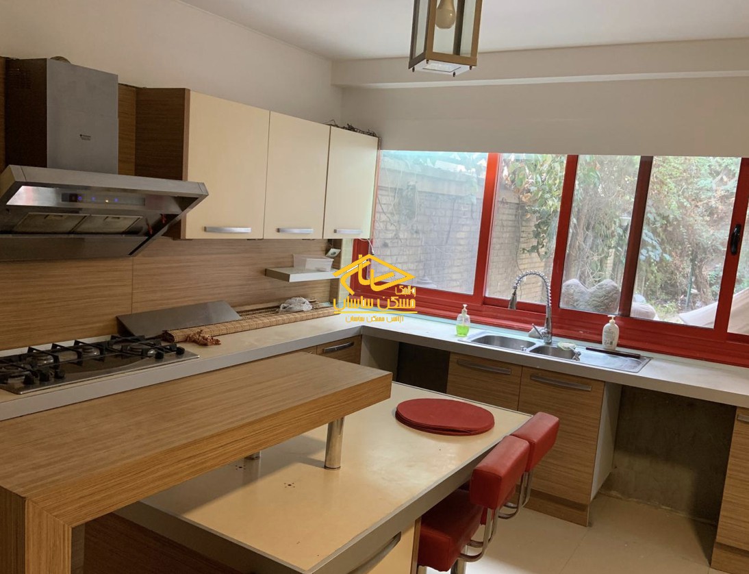 اجاره ويلا در فرشته ٣٥٠ متر بنا دوبلكس در ٧٠٠ متر زمين بازسازي شده شيك استخر روبار دسترسي عالي مناسب كار و سكونت