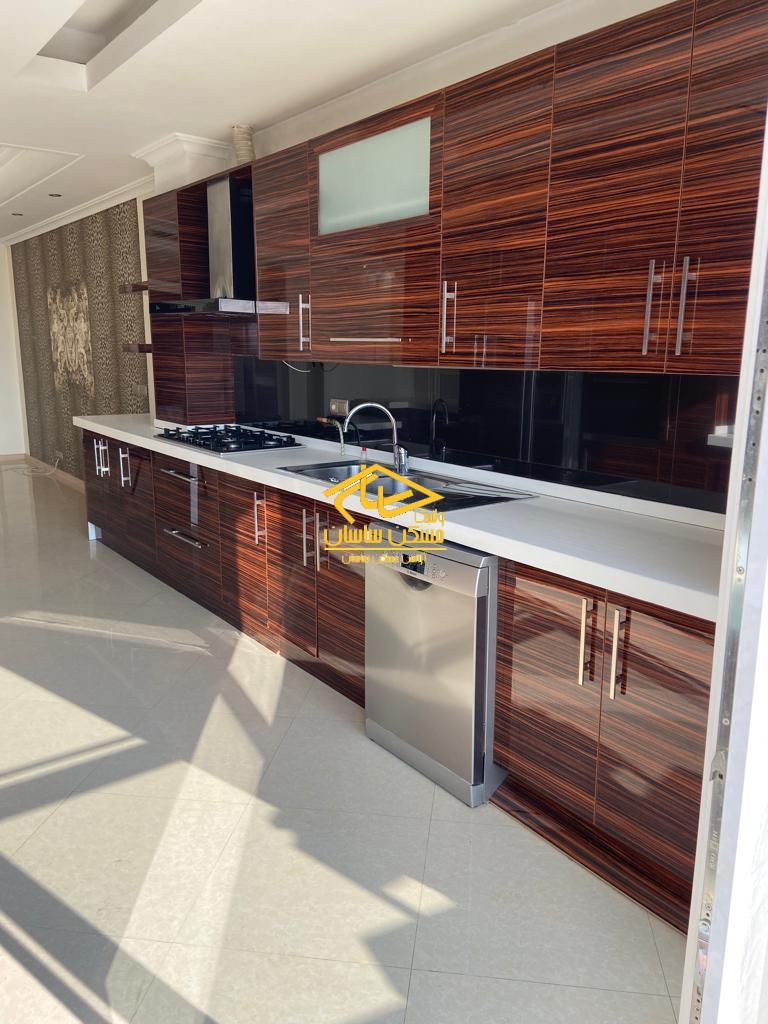 اجاره آپارتمان 200 متری 3 خواب خوش نقشه تکواحدی ویو بی نظیر کوهستان آشپزخانه فرنیش بوش طبقات بالا در جمشیدیه