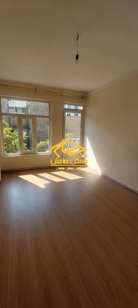 اجاره آپارتمان در محموديه ١٢٨ متر ٢ خواب خوش نقشه بسيار تميز دسترسي عالي كم واحد در خيابان عروضي