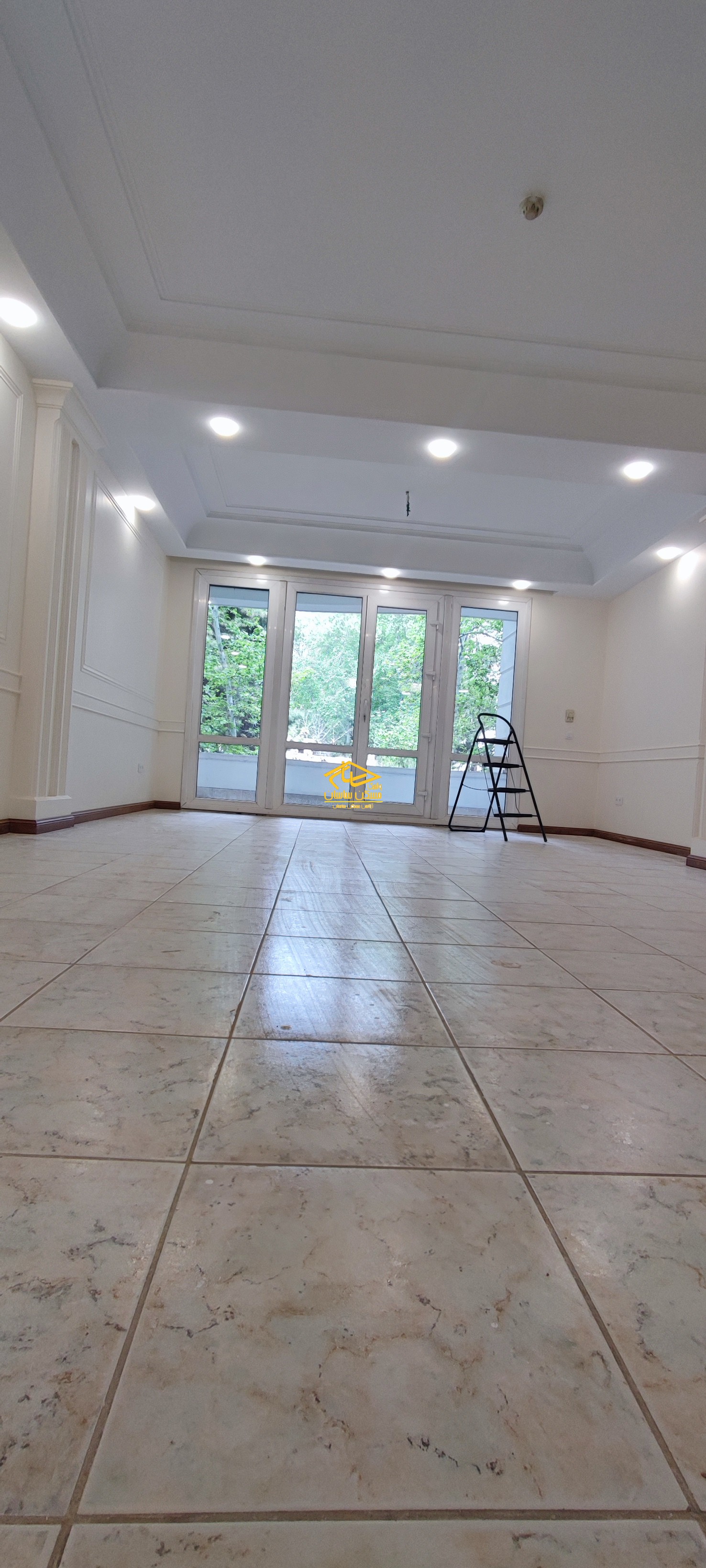 اجاره آپارتمان در محمودیه 220 متر 3 خواب خوش نقشه در برج