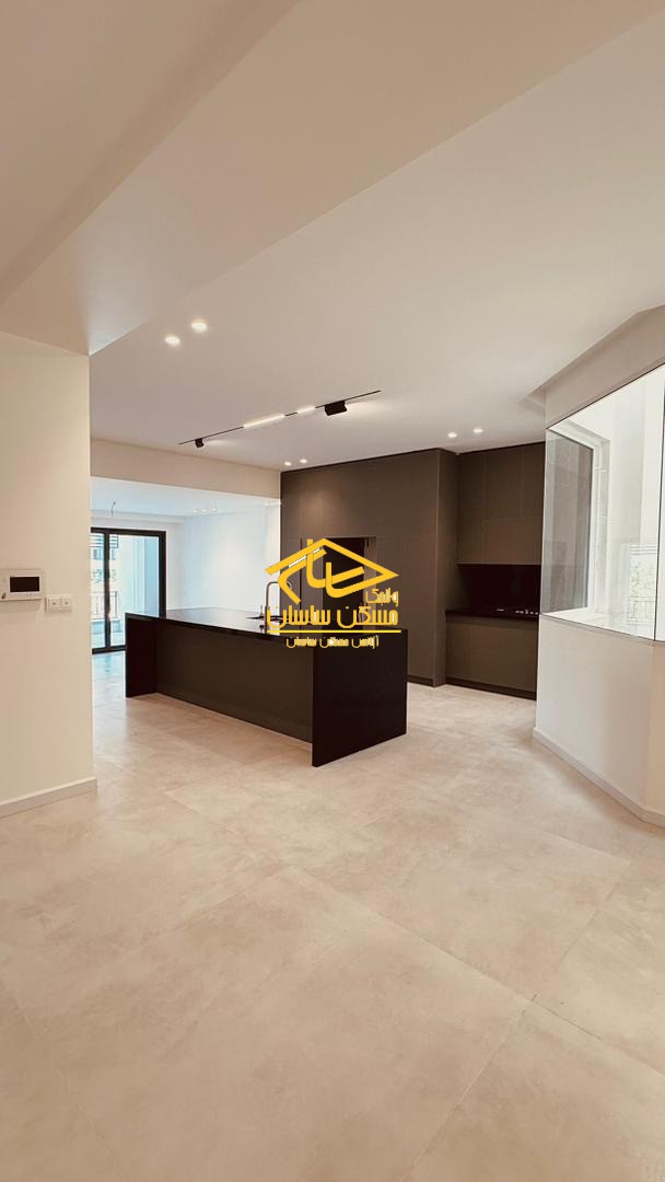 اجاره آپارتمان در فرشته 255 متر تکواحدی طبقات بالا بازسازی شده مدرن در خیابان آقابزرگی