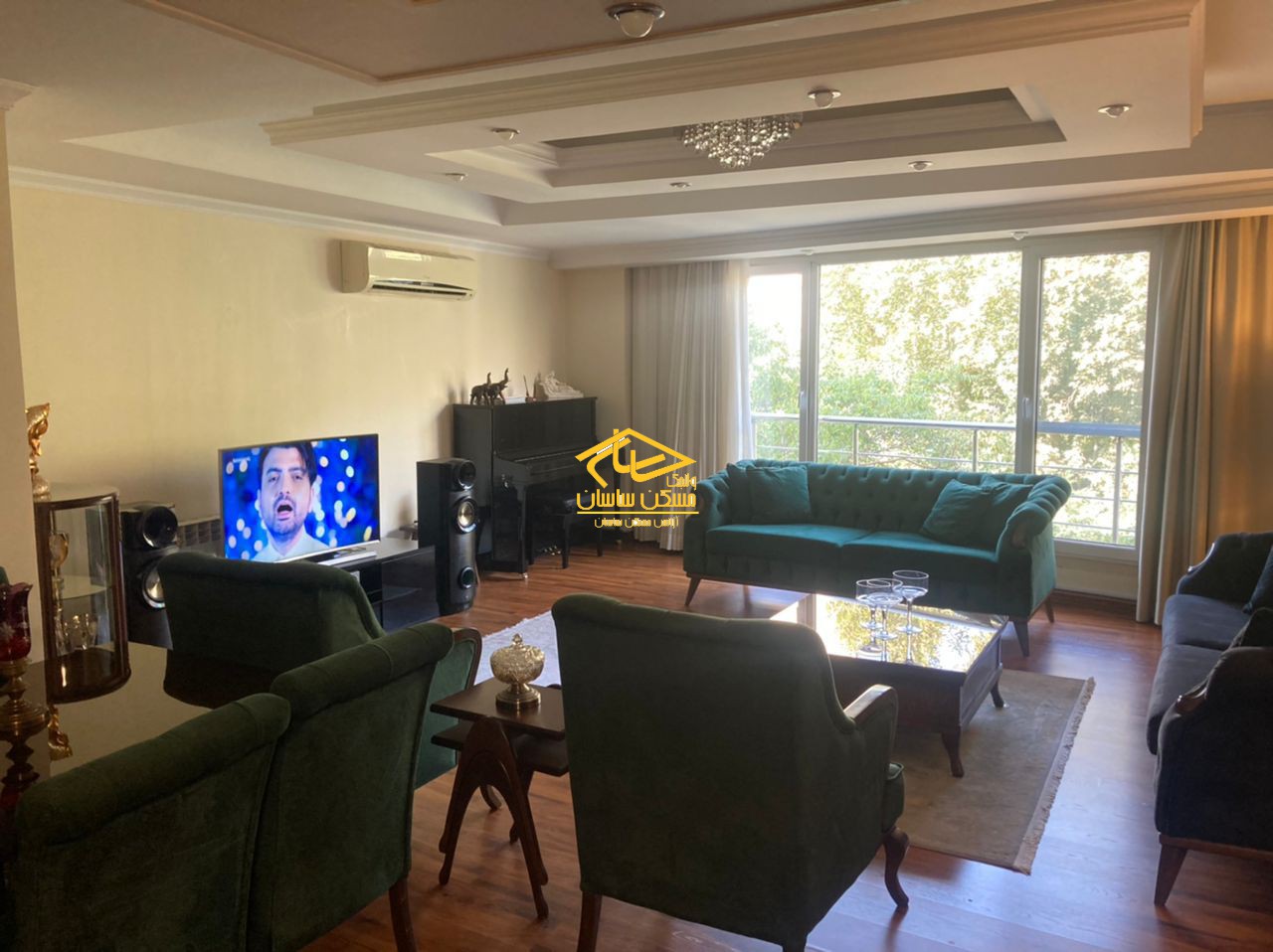 خريد آپارتمان در اوين ١٥٠ متر ٣ خواب ٢ خواب مستر بازسازي شده دسترسي عالي در خيابان اعرابي