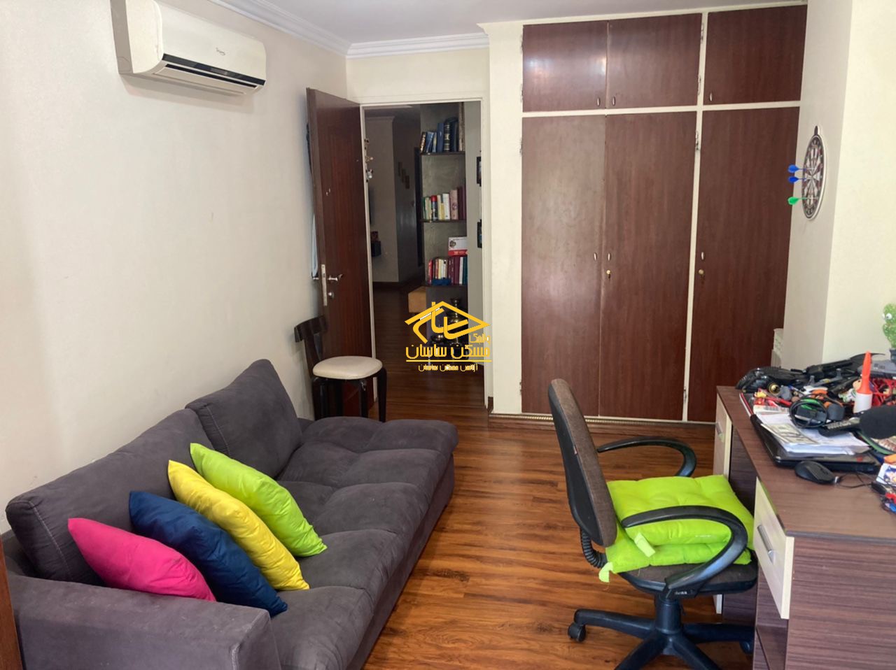 خريد آپارتمان در اوين ١٥٠ متر ٣ خواب ٢ خواب مستر بازسازي شده دسترسي عالي در خيابان اعرابي