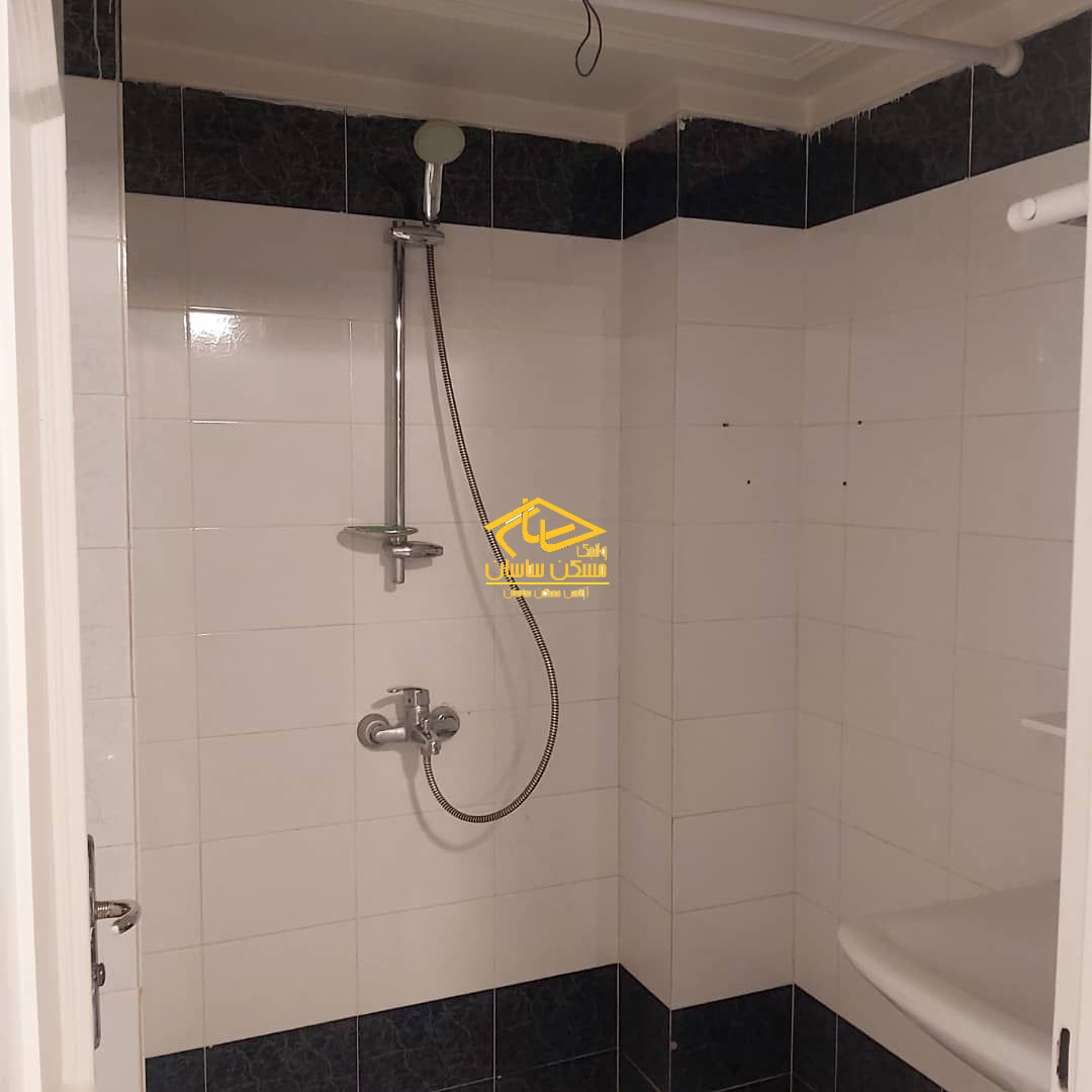 خريد آپارتمان در دركه ١٠٥ متر ٢ خواب خوش نقشه طبقات بالا بسيار تميز در ساختمان پرند