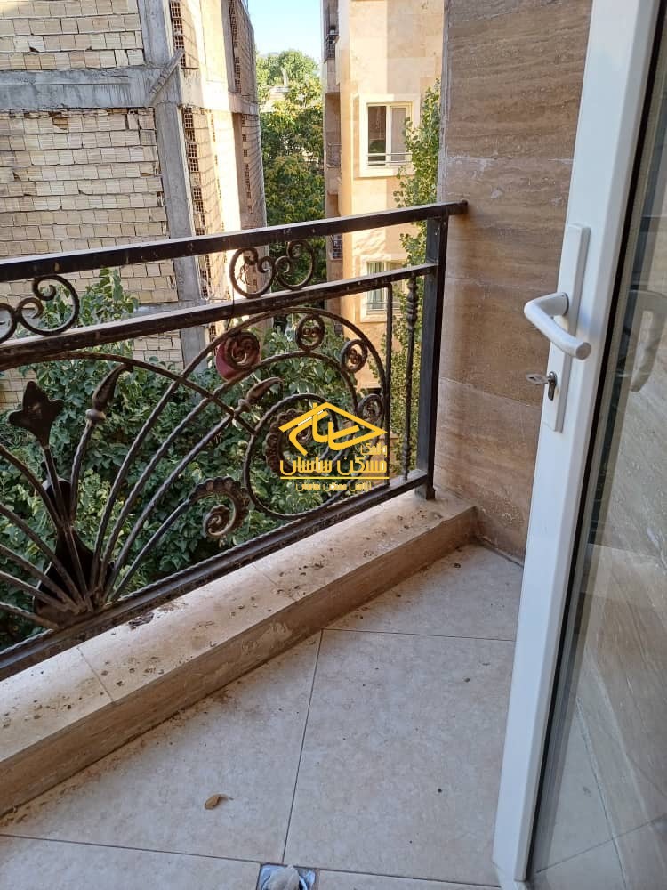 خريد آپارتمان در اوين ٩٤ متر ٢ خواب 2 پاركينگ خوش نقشه طبقات بالا دسترسي عالي بسيار تميز در خيابان باغستان