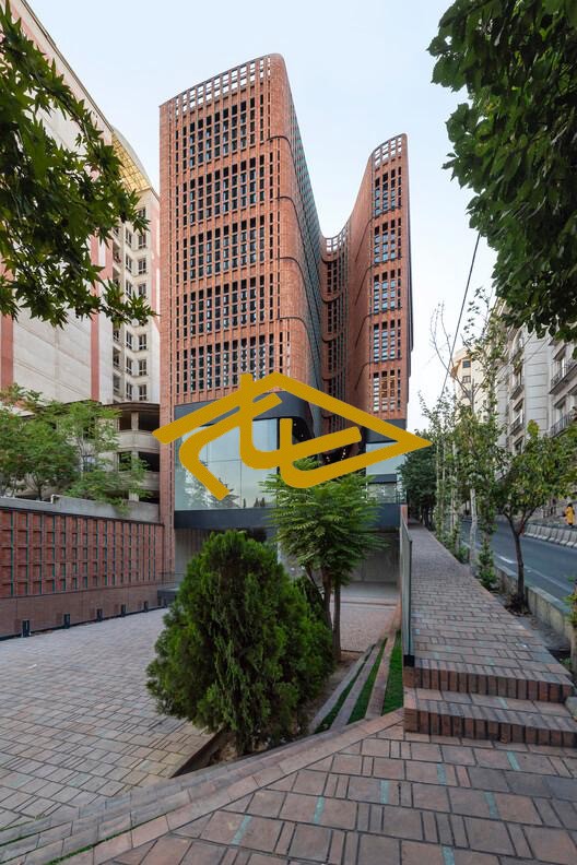 خرید و اجاره واحدهای اداری و تجاری در ساختمان هیترا ولنجک