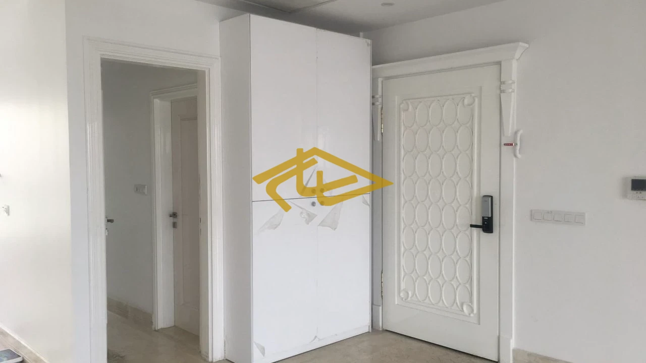 اجاره دفتر کار با سند اداری در زعفرانیه – ۱۷۰ متر، دو پارکینگ و لابی من