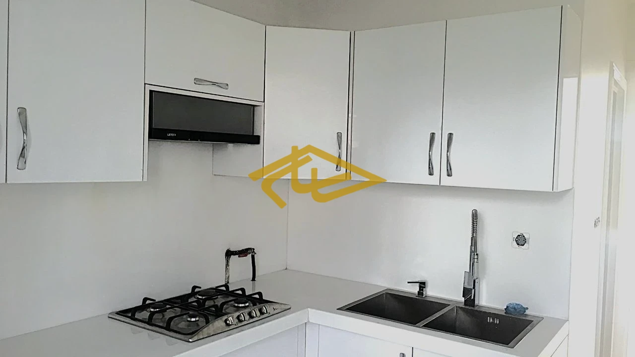 اجاره دفتر کار با سند اداری در زعفرانیه – ۱۷۰ متر، دو پارکینگ و لابی من