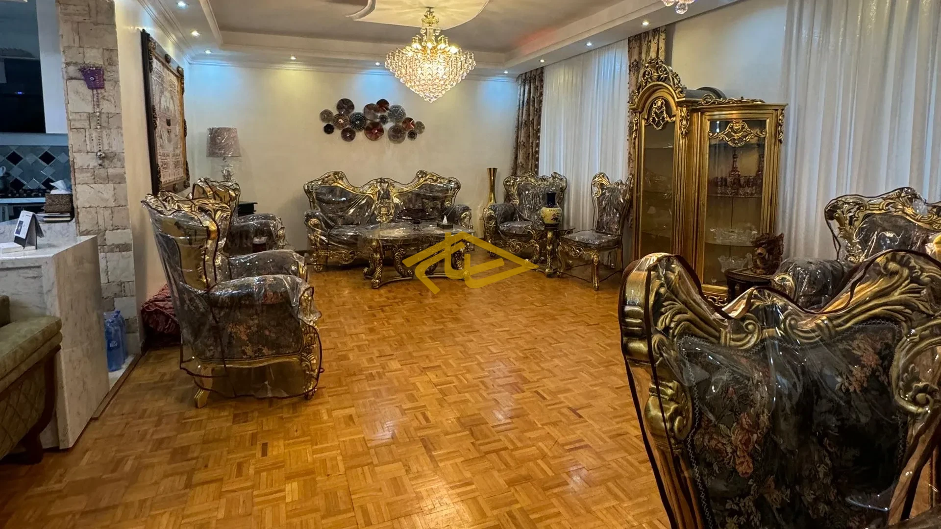 خرید آپارتمان 155 متری، 3 خوابه در زعفرانیه | خیابان پرزین بغدادی