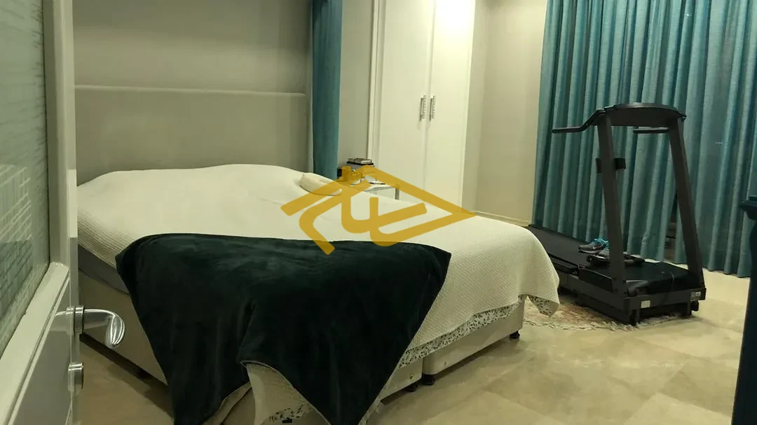 خرید آپارتمان ۲۶۰ متری تک‌واحدی ۴ ساله با ۳ پارکینگ و سوییت در زعفرانیه | املاک ساسان