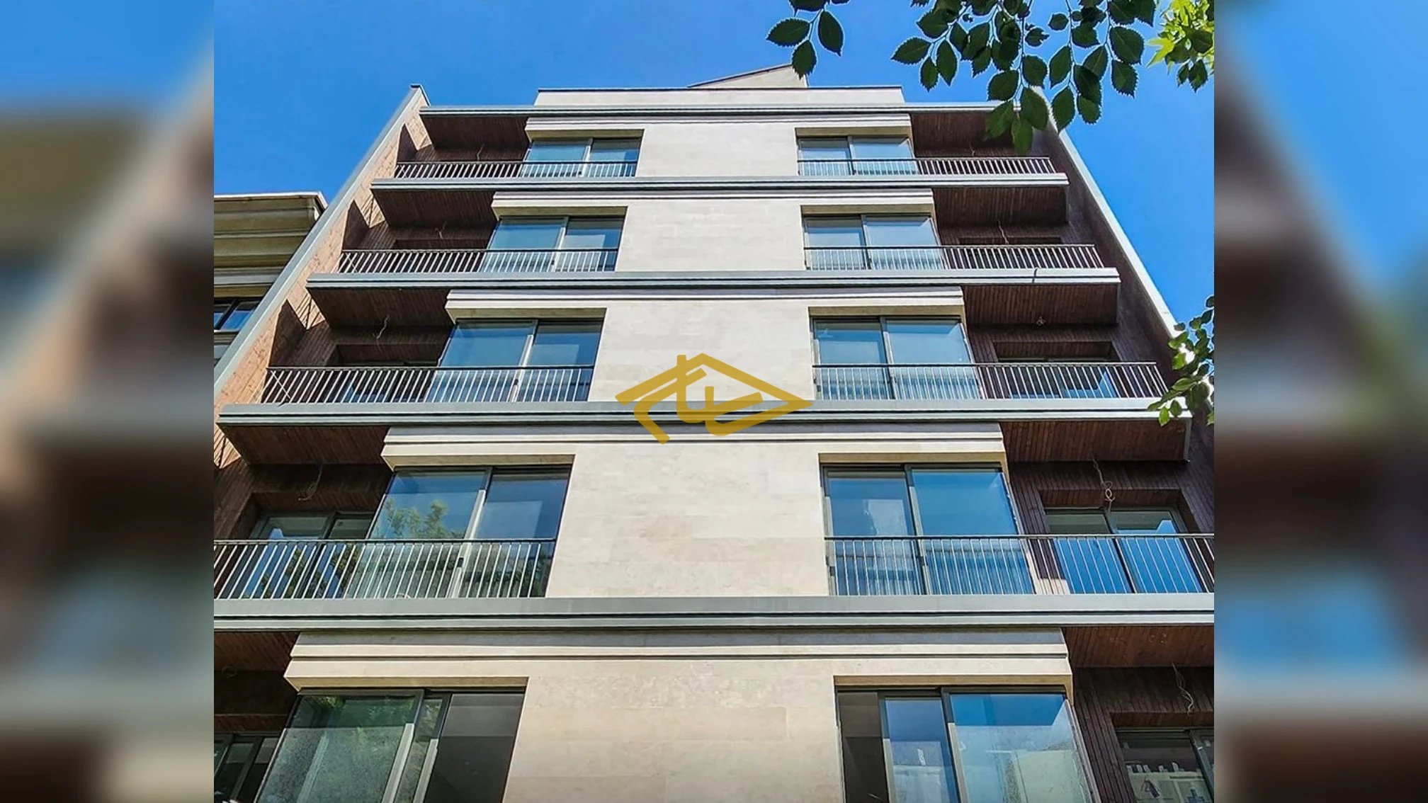 خرید آپارتمان 116 متری، 2 خوابه در زعفرانیه